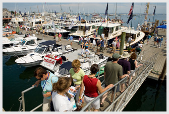 crowded docks at the MBHH show